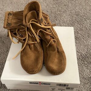 Minnetonka Kids Moccasins with Fringe - Brown